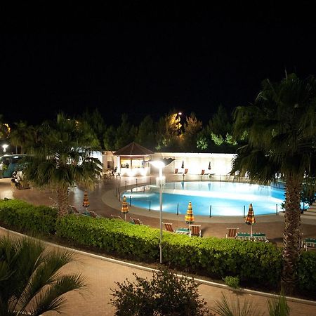 Oasiclub Hotel - Appartamenti Vieste Zewnętrze zdjęcie
